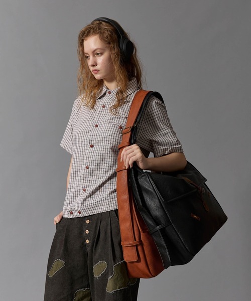 CIVVY.(シヴィ―)の「Vintage Satchel Shoulder Bag - ヴィンテージサッチェルショルダーバッグ -(ショルダーバッグ・メンズ・ブラック/ベージュ・FREE)」の15枚目の写真