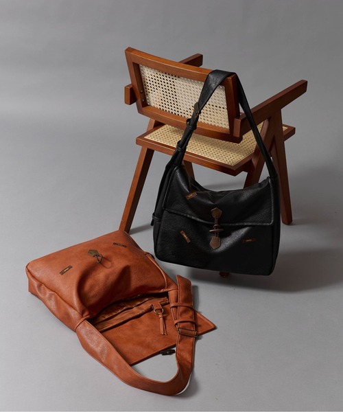 CIVVY.(シヴィ―)の「Vintage Satchel Shoulder Bag - ヴィンテージサッチェルショルダーバッグ -(ショルダーバッグ・メンズ・ブラック/ベージュ・FREE)」の13枚目の写真