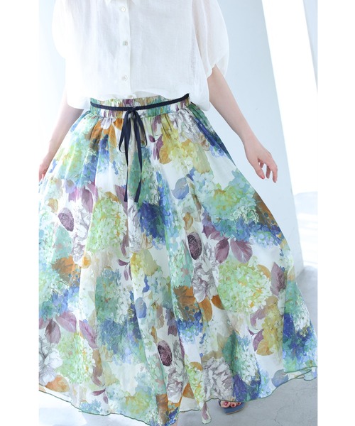 cawaii(カワイイ)の「たっぷり広がるアートな花画ロングスカート(スカート・レディース・グリーン・FREE)」の18枚目の写真