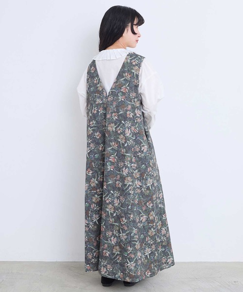 l'atelier du savon(アトリエドサボン)の「ばらのプリント ノースリーブワンピース ウエスト紐付き 2WAY仕様(ワンピース・レディース・グリーン/オレンジ・FREE)」の19枚目の写真