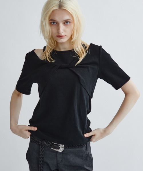 ANF.MUU（アンフムー）の「カットアウトフロントツイストTシャツ（Tシャツ/カットソー・レディース・アイボリー/ブラック・FREE）」の20枚目の写真