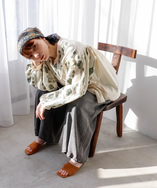 Three Four Time(スリーフォータイム)の「パウダーシルクデニムラウンドパンツ(デニムパンツ・レディース・ブラック/ブルー・FREE)」の6枚目の写真