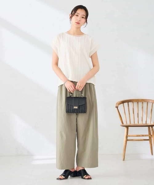 a.v.v(アーヴェヴェ)の「縦柄ジャガードトップス(Tシャツ/カットソー・レディース・アイボリー/ブラック・38/40)」の6枚目の写真