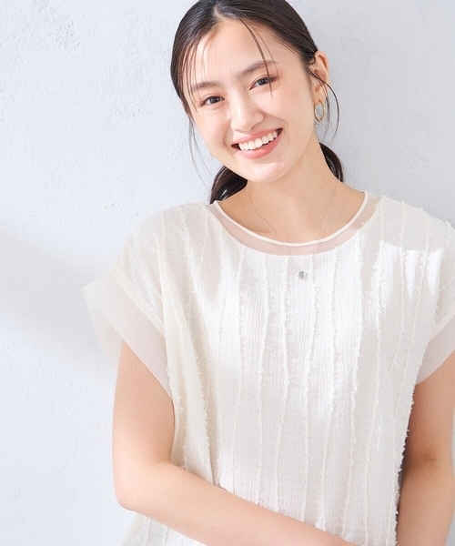 a.v.v(アーヴェヴェ)の「縦柄ジャガードトップス(Tシャツ/カットソー・レディース・アイボリー/ブラック・38/40)」の10枚目の写真