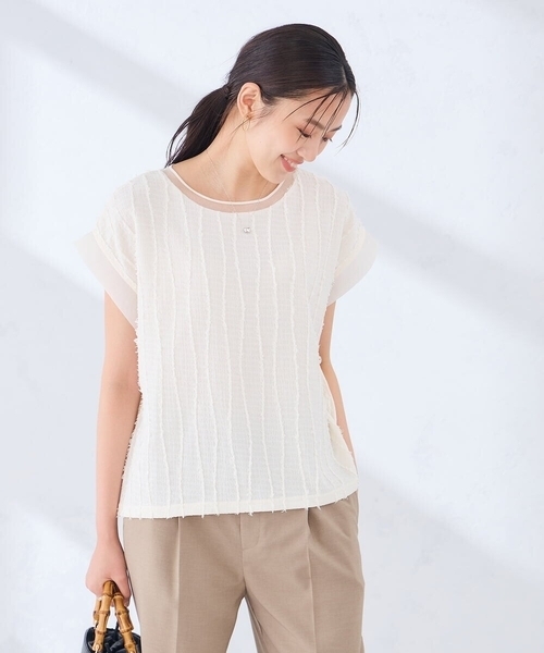 a.v.v(アーヴェヴェ)の「縦柄ジャガードトップス(Tシャツ/カットソー・レディース・アイボリー/ブラック・38/40)」の12枚目の写真