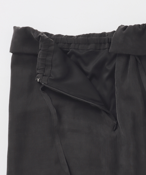 U by SPICK&SPAN(ユーバイスピックアンドスパン)の「キュプラフィブリルロングスカート(スカート・レディース・ベージュ/ブラック系その他・FREE)」の7枚目の写真