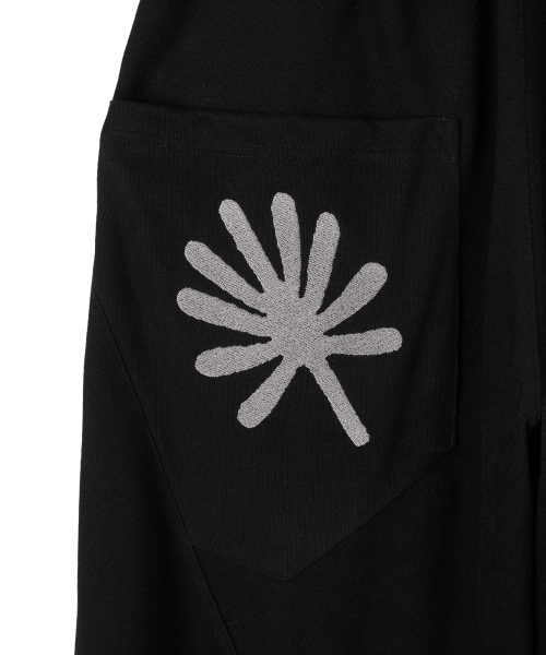 DANDEL(ダンデル)の「DD structure balloon sweat pants (BLACK)(スウェットパンツ・レディース・その他・1/2)」の4枚目の写真