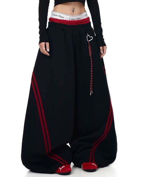 mushwear(マッシュウェア)の「レッドラインワイドスウェットパンツ(スウェットパンツ・メンズ・ブラック/グレー・X-LARGE/SMALL/MEDIUM/LARGE)」の4枚目の写真