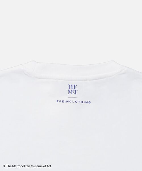 FFEIN(フェイン)の「【FFEIN(フェイン)】The MetデカロゴTシャツ / メトロポリタン美術館 半袖 クルーネック プリント ワンポイント(Tシャツ/カットソー・メンズ・ブラック/その他1/ネイビー/ホワイト・MEDIUM/SMALL/LARGE)」の10枚目の写真