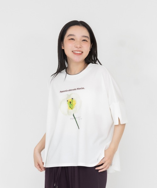 meeny miny(ミーニーマイニー)の「【京都府立植物園】ベニバナヤマシャクヤクTシャツ(Tシャツ/カットソー・レディース・ホワイト/ブラック・MEDIUM)」の4枚目の写真