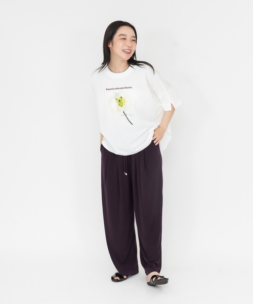 meeny miny(ミーニーマイニー)の「【京都府立植物園】ベニバナヤマシャクヤクTシャツ(Tシャツ/カットソー・レディース・ホワイト/ブラック・MEDIUM)」の9枚目の写真