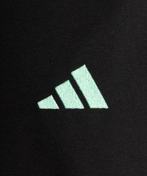 adidas(アディダス)の「クールフィーリング オーバーサイズフィット スリーストライプス 半袖Tシャツ / アディダス adidas(Tシャツ/カットソー・メンズ・ブラック・XX-LARGE/3XL/LARGE/MEDIUM/SMALL/X-LARGE/X-SMALL)」の3枚目の写真