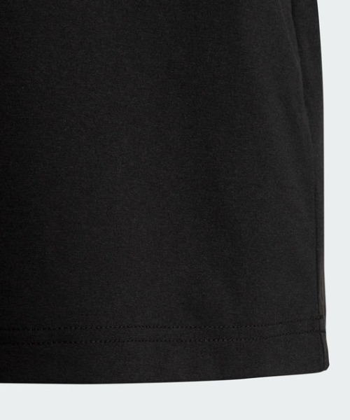 adidas(アディダス)の「クールフィーリング オーバーサイズフィット スリーストライプス 半袖Tシャツ / アディダス adidas(Tシャツ/カットソー・メンズ・ブラック・XX-LARGE/3XL/LARGE/MEDIUM/SMALL/X-LARGE/X-SMALL)」の5枚目の写真