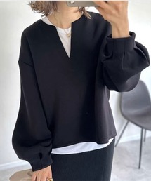 Vネックプルオーバー