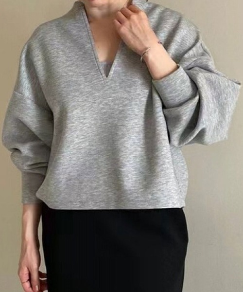 Flugge(フラッジー)の「Vネックプルオーバー(その他トップス・レディース・グレー/ブラック・MEDIUM/LARGE)」の3枚目の写真