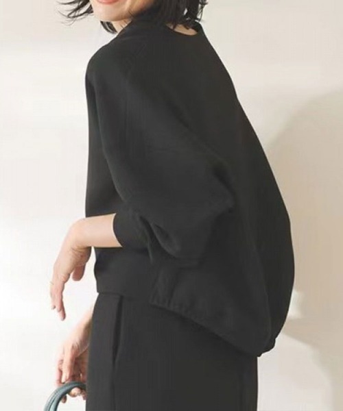 Flugge(フラッジー)の「Vネックプルオーバー(その他トップス・レディース・グレー/ブラック・MEDIUM/LARGE)」の7枚目の写真