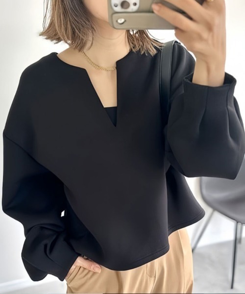 Flugge(フラッジー)の「Vネックプルオーバー(その他トップス・レディース・グレー/ブラック・MEDIUM/LARGE)」の9枚目の写真