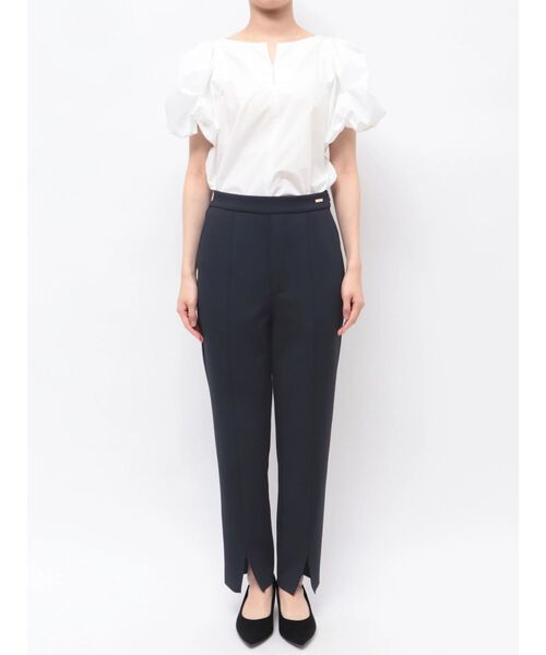 TONAL(トーナル)の「360°ストレッチスリムテーパードスリットパンツ(スラックス・レディース・ライトグレー/ブラック/ネイビー・MEDIUM/LARGE/SMALL)」の13枚目の写真