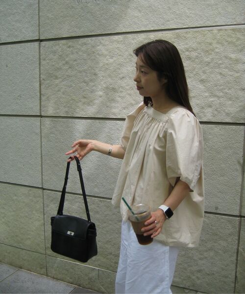 ANSOUIS（アンスイ）の「AURE SATCHEL BAG MINI_BLACK（ショルダーバッグ・レディース・ブラック・FREE）」の4枚目の写真