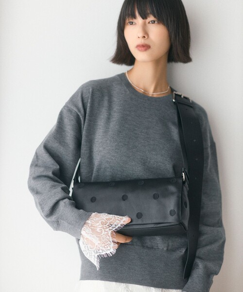Firsthand(ファーストハンド)の「Firsthand/ファーストハンド COW LEATHER FLAP SOULDER BAG【限定展開】/レザーフラップショルダーバッグ ドット柄(ショルダーバッグ・レディース・ブラック/ブラック系その他・ONE SIZE)」の7枚目の写真
