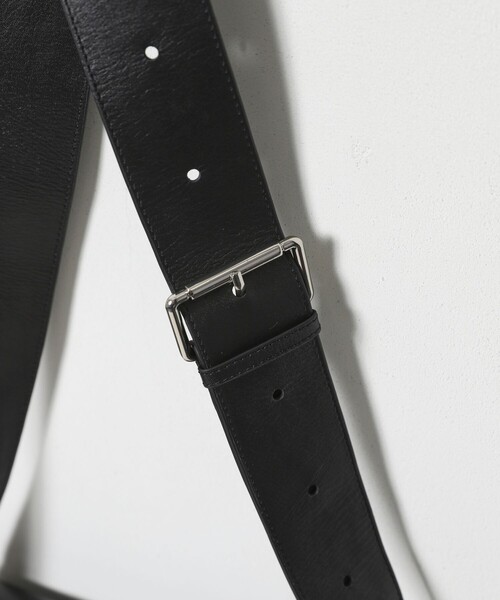 Firsthand(ファーストハンド)の「Firsthand/ファーストハンド COW LEATHER FLAP SOULDER BAG【限定展開】/レザーフラップショルダーバッグ ドット柄(ショルダーバッグ・レディース・ブラック/ブラック系その他・ONE SIZE)」の15枚目の写真
