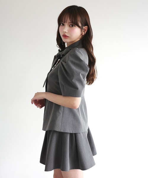 EIMY ISTOIRE(エイミーイストワール)の「RIBBON TIE PUFF JACKET(その他アウター・レディース・オフホワイト/グレー・FREE)」の4枚目の写真