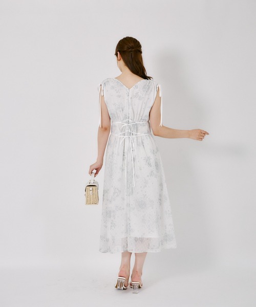 tocco closet（トッコ　クローゼット）の「リボン付きドロスト星座柄マキシワンピース（ワンピース・レディース・チャコールグレー/アイボリー・M）」の4枚目の写真