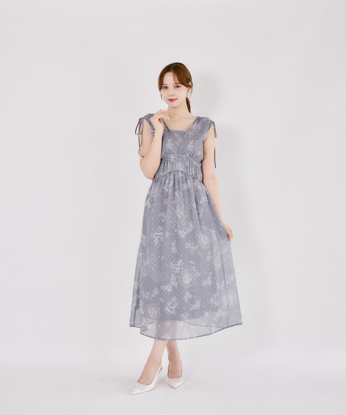 tocco closet（トッコ　クローゼット）の「リボン付きドロスト星座柄マキシワンピース（ワンピース・レディース・チャコールグレー/アイボリー・M）」の11枚目の写真