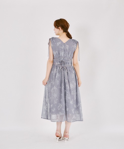 tocco closet（トッコ　クローゼット）の「リボン付きドロスト星座柄マキシワンピース（ワンピース・レディース・チャコールグレー/アイボリー・M）」の14枚目の写真