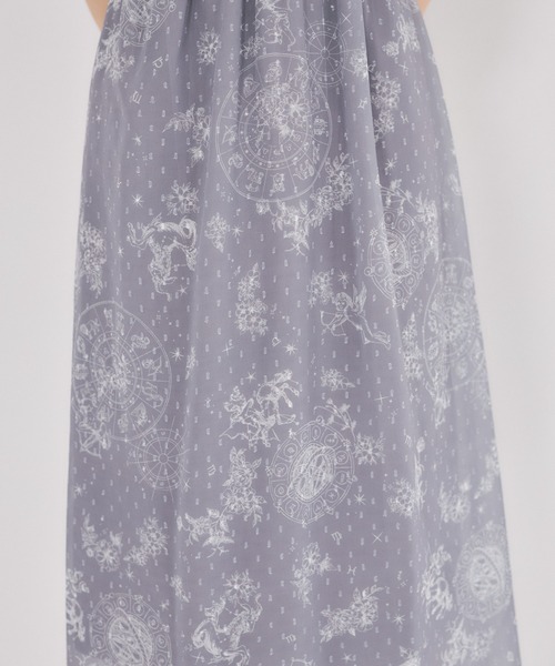 tocco closet（トッコ　クローゼット）の「リボン付きドロスト星座柄マキシワンピース（ワンピース・レディース・チャコールグレー/アイボリー・M）」の21枚目の写真