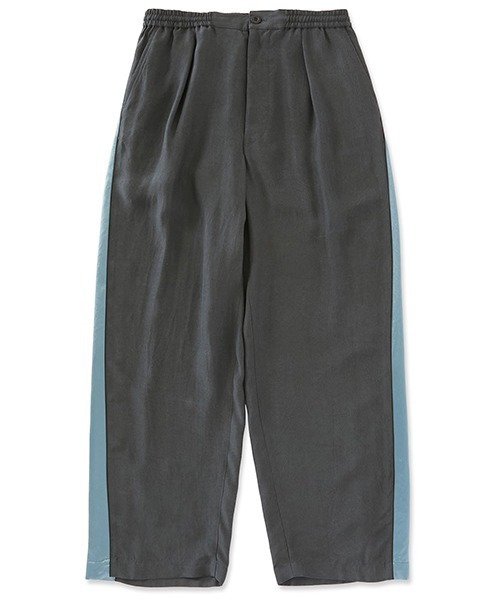 BLUE BLUE JAPAN(ブルーブルージャパン)の「サテンガンリョウ サイドラインパンツ(カーゴパンツ・メンズ・ブラック・S/XL/L/M)」の1枚目の写真