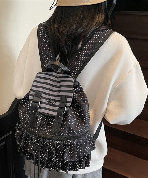 Miniministore(ミニミニストア)の「ドット柄リュックサックフリルバックパック(バックパック/リュック・レディース・ライトグレー/ブラック/オフホワイト・FREE)」の2枚目の写真