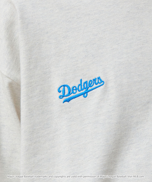 MLB(メジャーリーグベースボール)の「MLB/メジャーリーグベースボール 別注 ロゴ刺繍 ワッフルスリーブ フェイクレイヤードロンT(Tシャツ/カットソー・メンズ・ダークブラウン/スミクロ/ブラック/ネイビー/オートミール・S/M/L)」の6枚目の写真