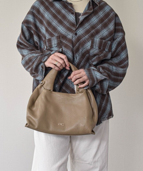 andrea cardone(アンドレアカルドネ)の「【ANDREA CARDONE】2WAY ソフトワンハンドルバッグ(Q66364)(ハンドバッグ・レディース・グレイッシュベージュ/ブラック・ALL)」の12枚目の写真