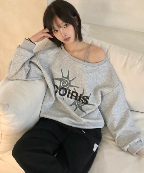 COIRIS(コイリス)の「◇COIRIS◇ブランド直輸入正規品/Haven ワンショルダースウェットシャツ Haven One Shoulder Sweatshirt(スウェット・レディース・グレー/ブラック・FREE)」の1枚目の写真