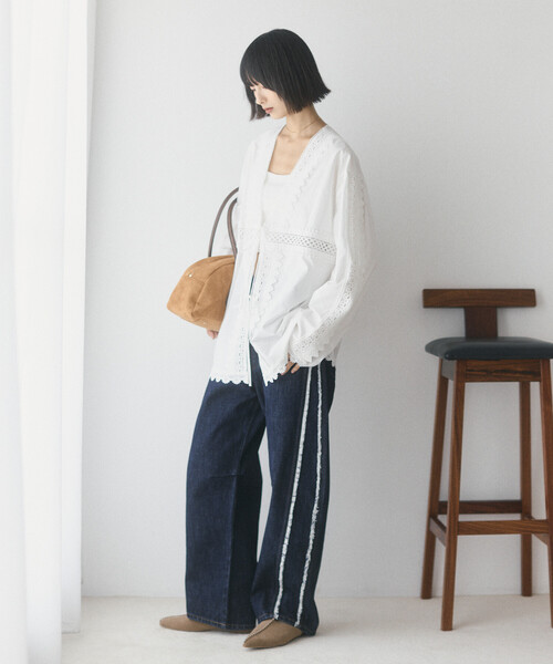 Firsthand(ファーストハンド)の「Firsthand/ファーストハンド レース切替え Vネック シャツ【限定展開】(シャツ/ブラウス・レディース・ホワイト/ブラック/その他・FREE)」の9枚目の写真
