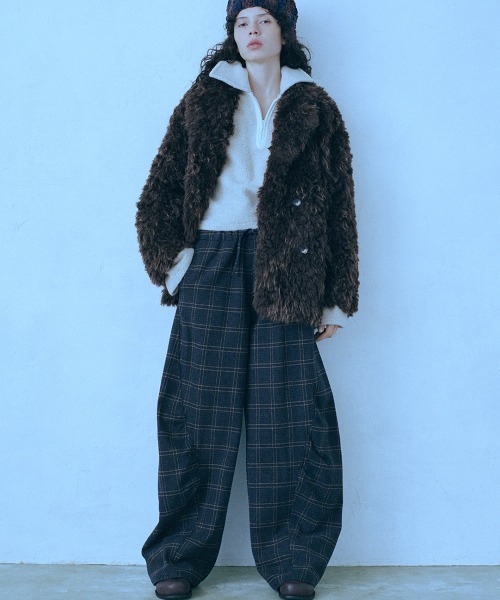 leinwande(ラインヴァンド)の「【leinwande】26AW新作 Twisting Volumed Trousers / ツイスティングボリュームトラウザー(その他パンツ・レディース・BROWN/Beige・MEDIUM/SMALL)」の6枚目の写真
