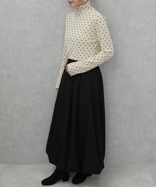 SELECT LEVERY(セレクトリベリー)の「ハイネックシアーフロッキードットプルオーバー(Tシャツ/カットソー・レディース・ブラウン/ライトベージュ/オフホワイト・MEDIUM)」の12枚目の写真