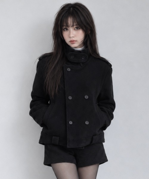 Aelina(エリナ)の「ステンカラーダブルブレスト裾絞りショートコート(ピーコート・レディース・チャコールグレー/ブラック・FREE)」の17枚目の写真
