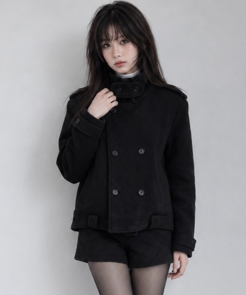Aelina(エリナ)の「ステンカラーダブルブレスト裾絞りショートコート(ピーコート・レディース・チャコールグレー/ブラック・FREE)」の16枚目の写真