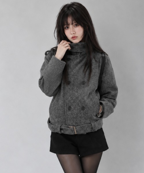 Aelina(エリナ)の「ステンカラーダブルブレスト裾絞りショートコート(ピーコート・レディース・チャコールグレー/ブラック・FREE)」の10枚目の写真