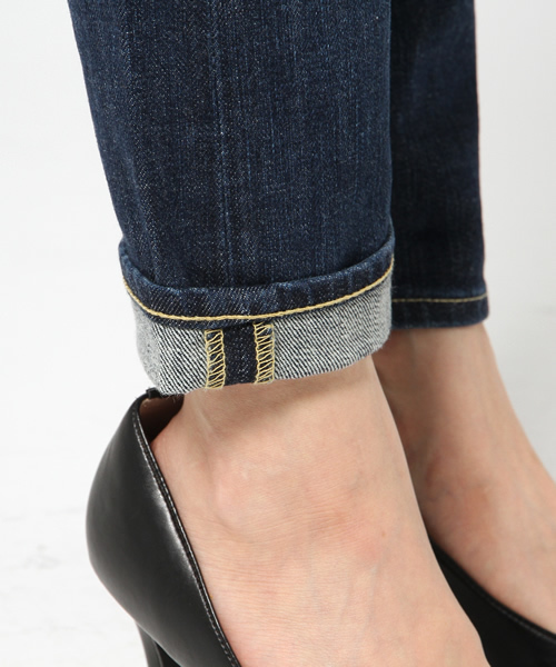 AG（エージー）の「AG デニムパンツ（デニムパンツ・レディース・ネイビー・24）」の8枚目の写真