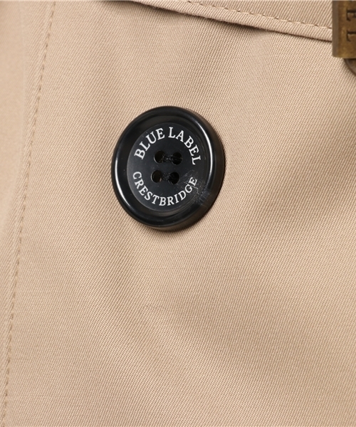 BLUE LABEL CRESTBRIDGE(ブルーレーベルクレストブリッジ)の「コットンギャバジン トレンチコート(トレンチコート・レディース・ベージュ/ネイビー・34/42)」の4枚目の写真