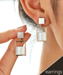 SQUARE earring 001