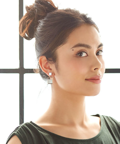 STYLE DELI(スタイルデリ)の「SQUARE earring 001(イヤリング・レディース・ゴールド・FREE)」の6枚目の写真