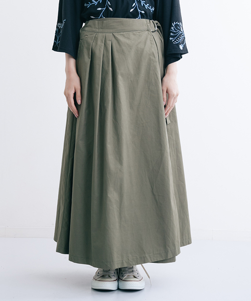 MERLOT(メルロー)の「リングベルトフレアラップスカート0043(スカート・レディース・ベージュ/マスタード/ブラック/カーキ・FREE)」の5枚目の写真