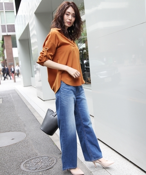 Andemiu（アンデミュウ）の「Ｂ／リボンロールＵＰブラウス768009（シャツ/ブラウス・レディース・カーキ/キャメル/アイボリー・FREE）」の6枚目の写真