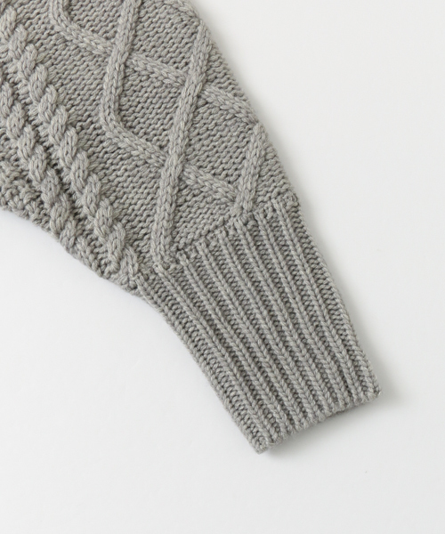 URBAN RESEARCH（アーバンリサーチ）の「ケーブルボリュームニット（ニット/セーター・レディース・オフホワイト/グレー/グリーン/イエロー・FREE）」の17枚目の写真