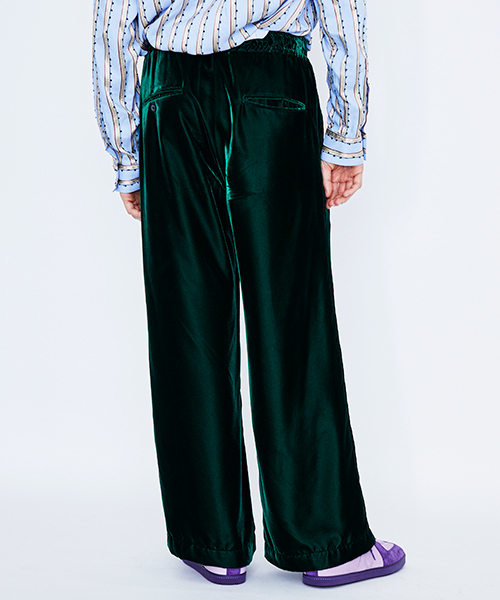 UNITED TOKYO（ユナイテッドトウキョウ）の「ベロアフレアパンツ（その他パンツ・メンズ・グリーン/ブラック/ブラウン・1/2/3）」の5枚目の写真