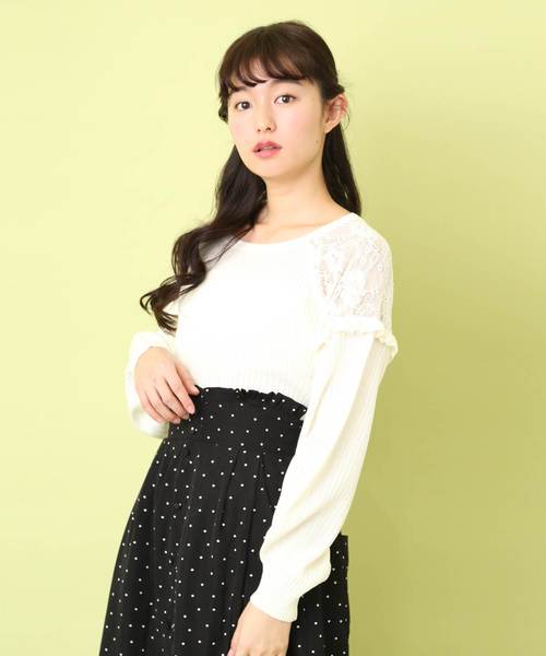 OLIVE des OLIVE(オリーブデオリーブ)の「肩レース切替え プルオーバー(ニット/セーター・レディース・オフホワイト/ミント/ピンク系その他/ブラック・FREE)」の2枚目の写真